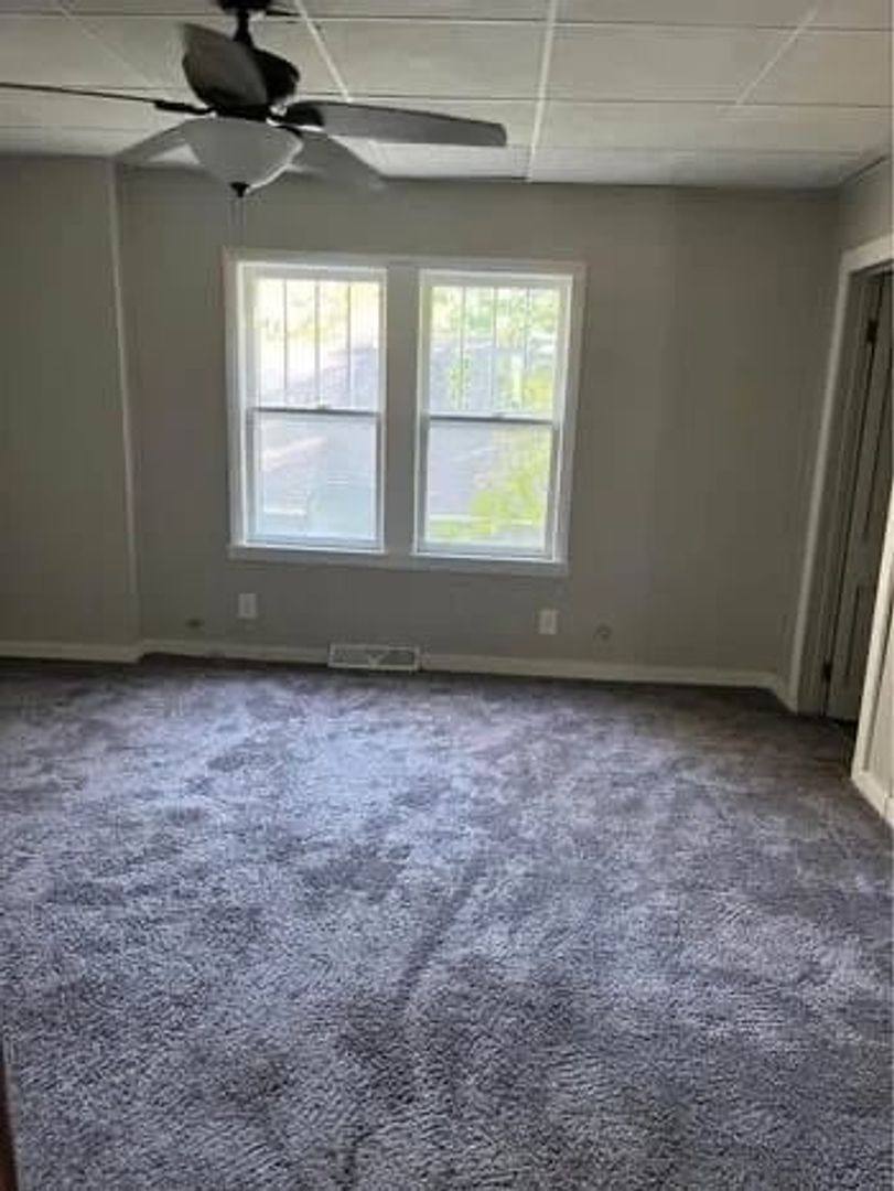 Apartment for rent at 406 S 6th Ave, Wausau, WI 54401