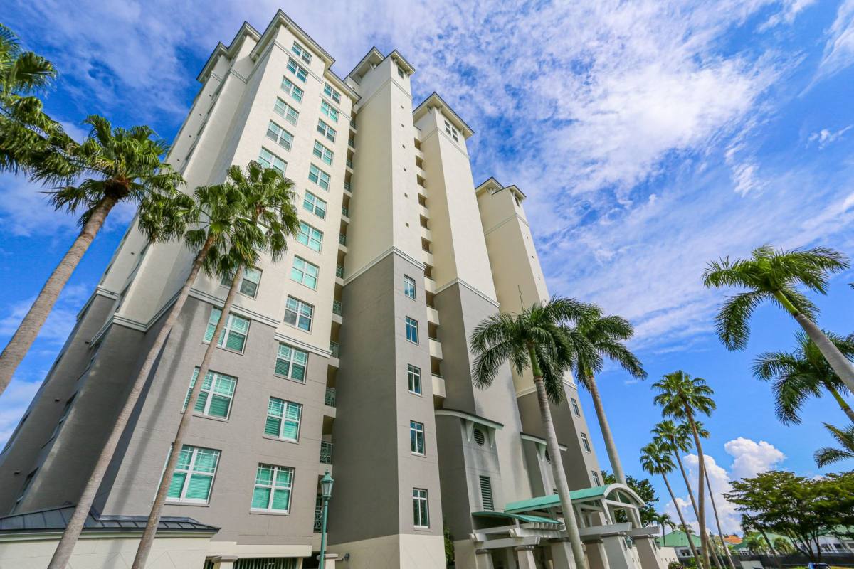 Condo for rent at 430 Cove Tower Dr, Naples, FL 34110