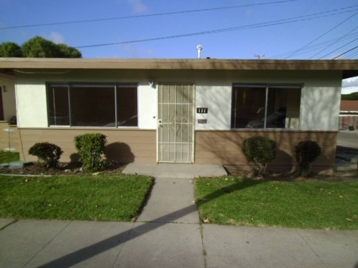 Apartment for rent at 111, 117, 119 W Locust, Lompoc, CA 93436