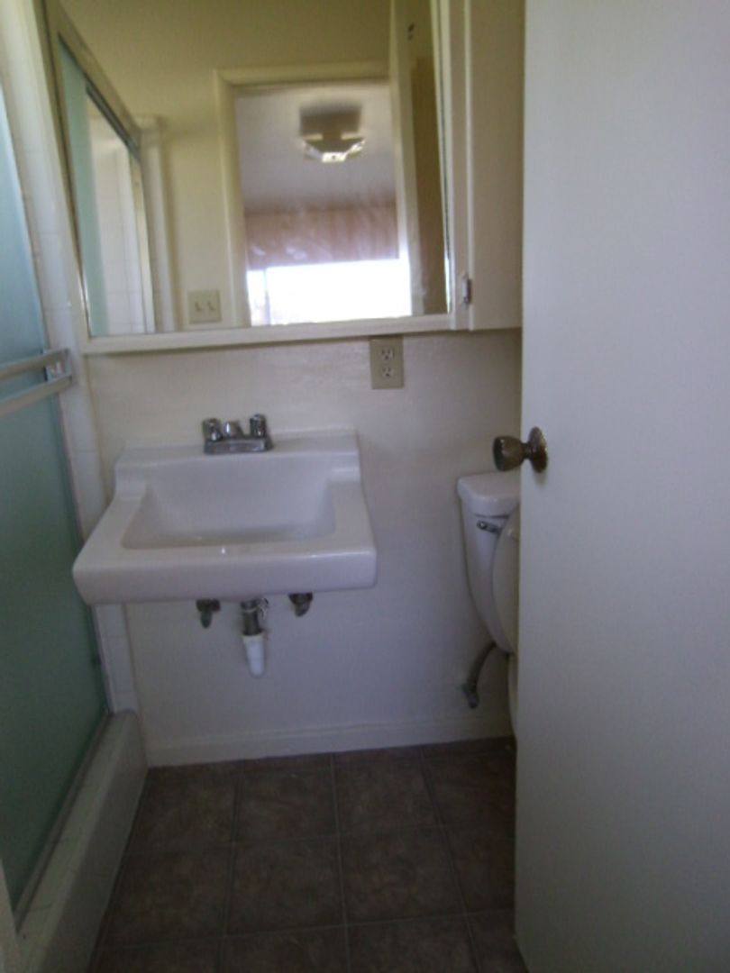 Apartment for rent at 111, 117, 119 W Locust, Lompoc, CA 93436