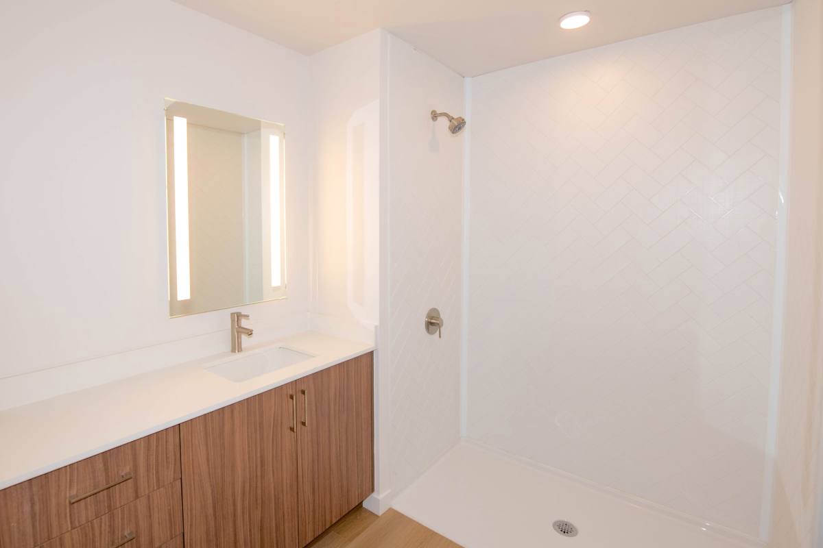 Apartment for rent at 2853 W Blvd #601, Los Angeles, CA 90016