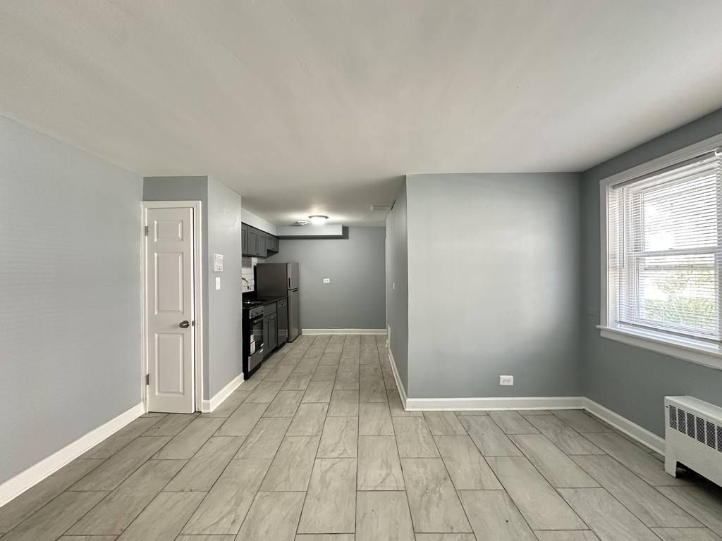 Apartment for rent at 6725 California #DNG, Chicago, IL 60645