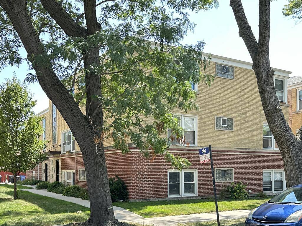Apartment for rent at 6723 California #PNG, Chicago, IL 60645