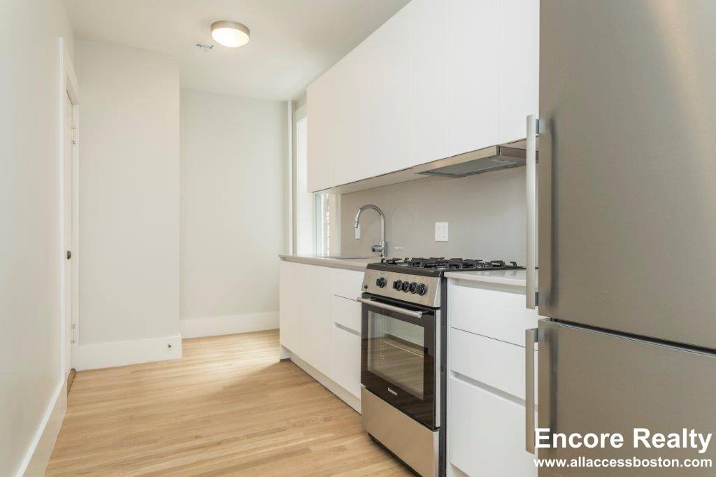 Apartment for rent at 286 Chestnut Hill Ave #10, Brighton, MA 02135