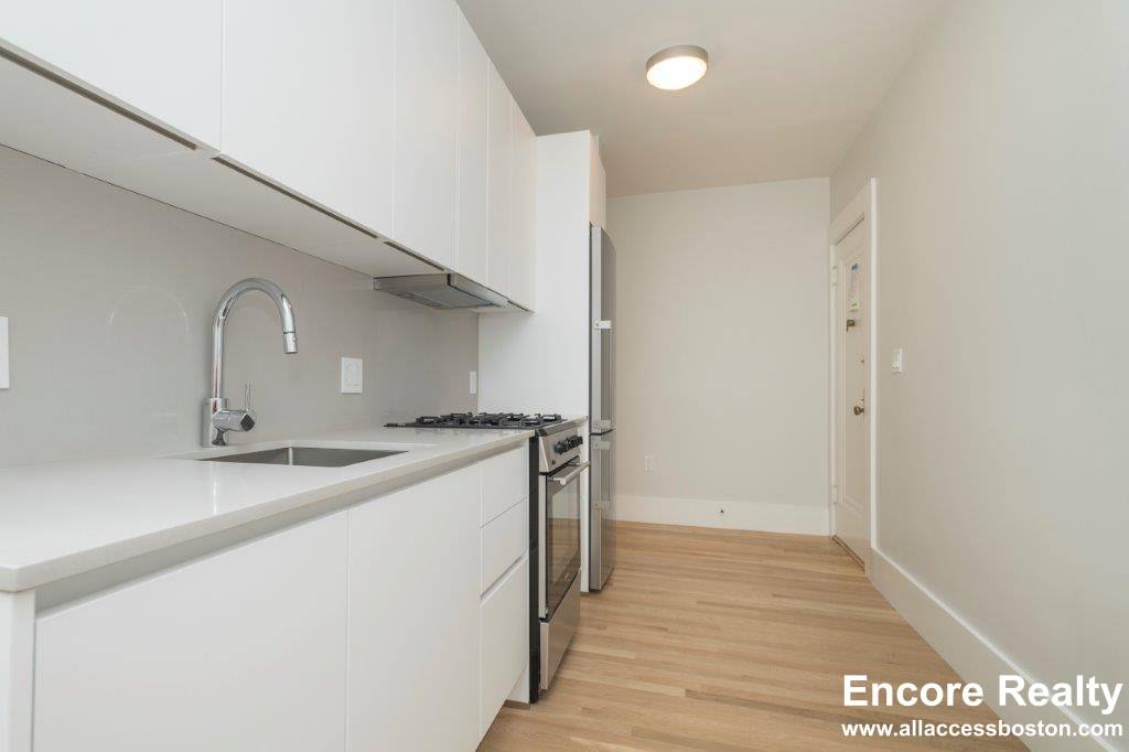 Apartment for rent at 286 Chestnut Hill Ave #10, Brighton, MA 02135