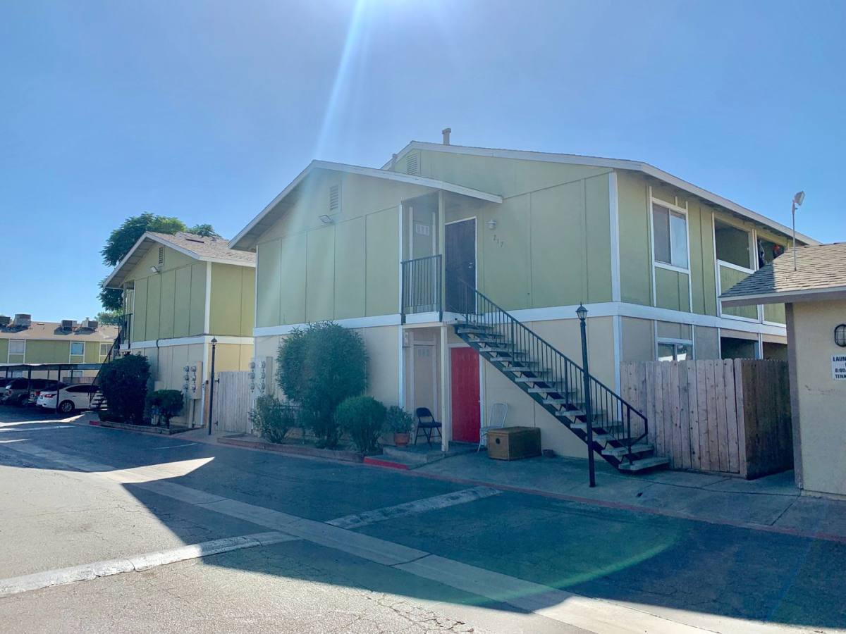Apartment for rent at 3328 N Marks Ave, Fresno, CA 93722