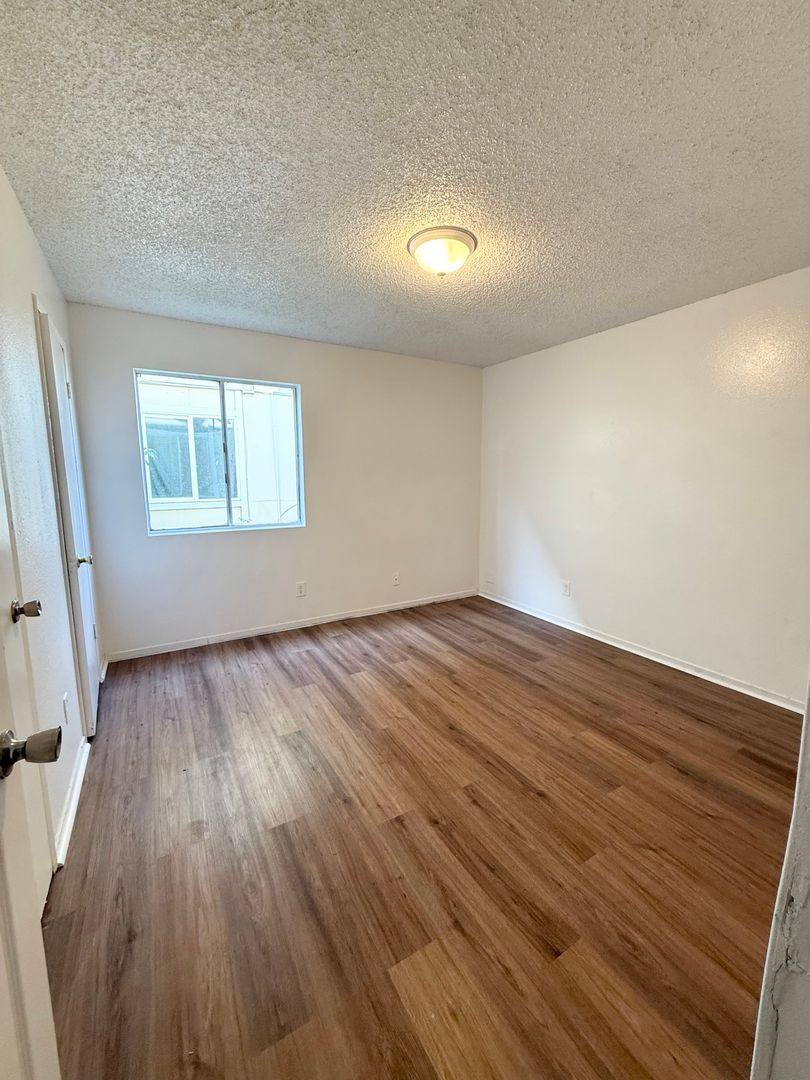 Apartment for rent at 3328 N Marks Ave, Fresno, CA 93722
