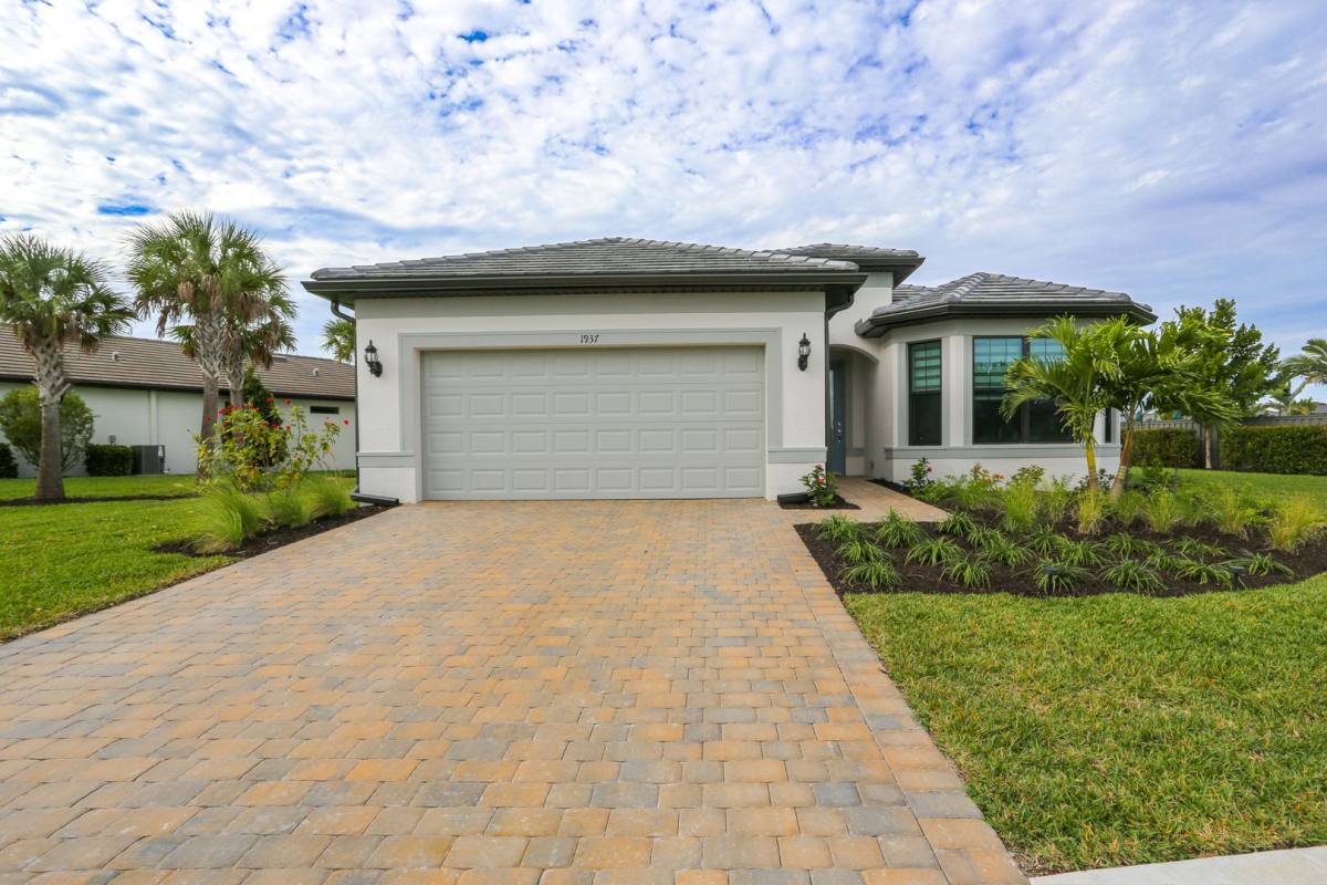 House for rent at 1937 Yellowfin Circle, Naples, FL 34114