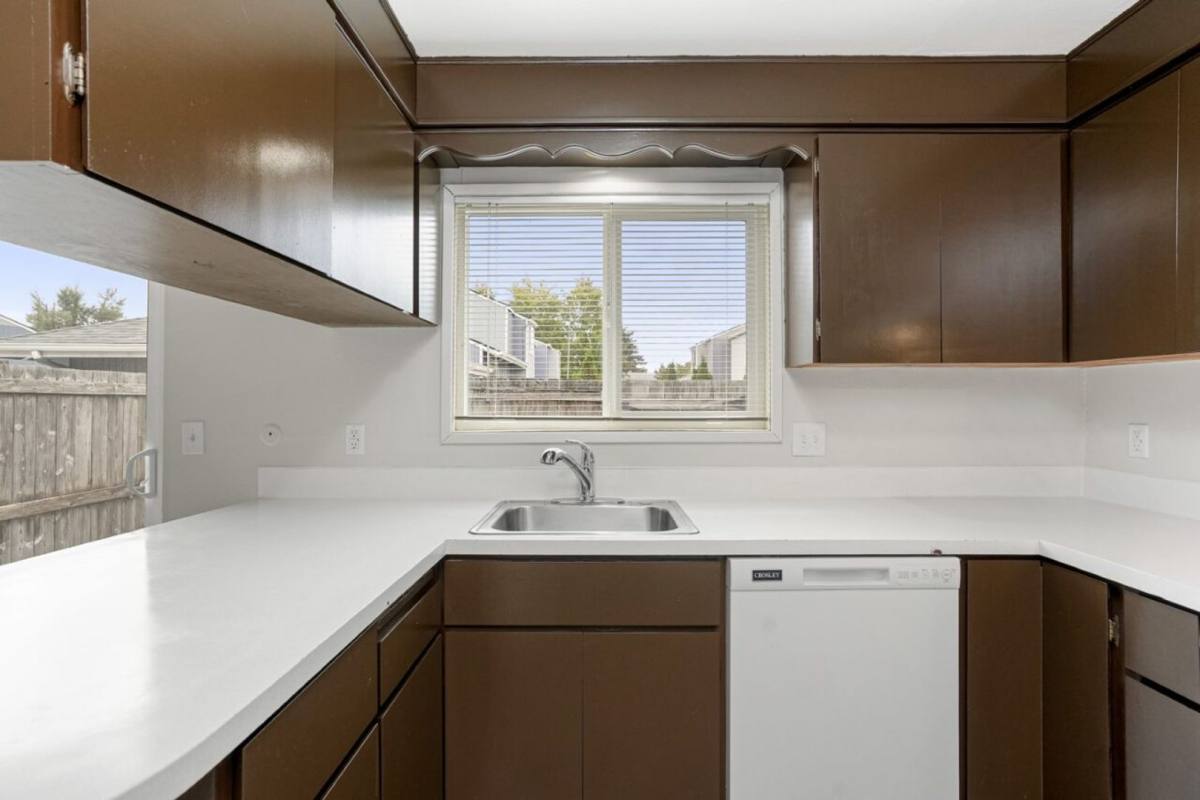 Apartment for rent at 750 E St, Lebanon, OR 97355