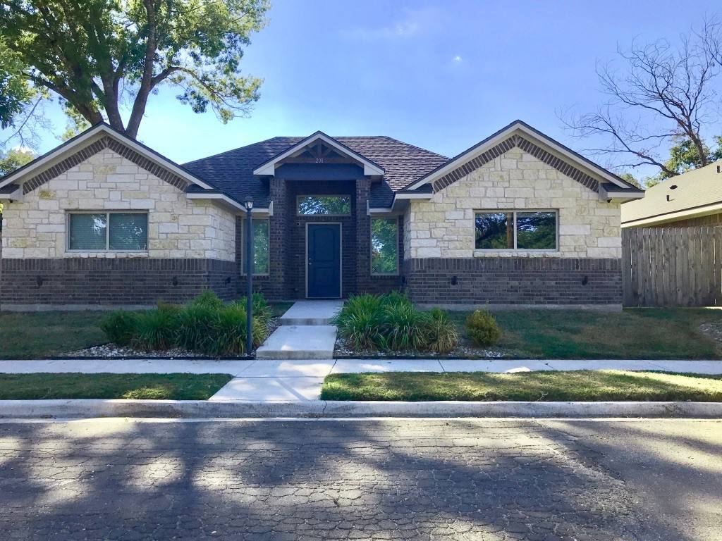 House for rent at 200 Church Ave, Waco, TX 76706