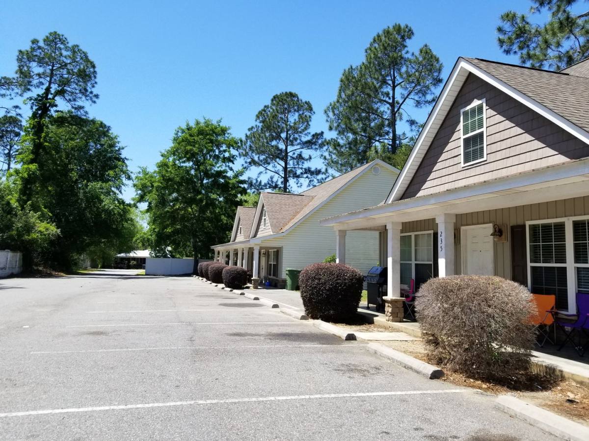 Apartment for rent at 235 N Main St, Statesboro, GA 30458