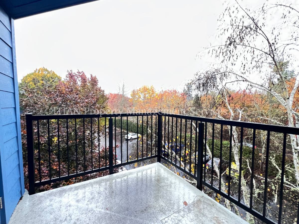 Apartment for rent at 8720 SW Tualatin Rd #319, Tualatin, OR 97062