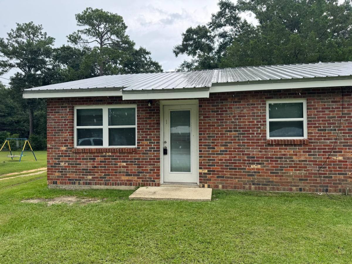 Apartment for rent at 703 Langley Dr #1, Dothan, AL 36301