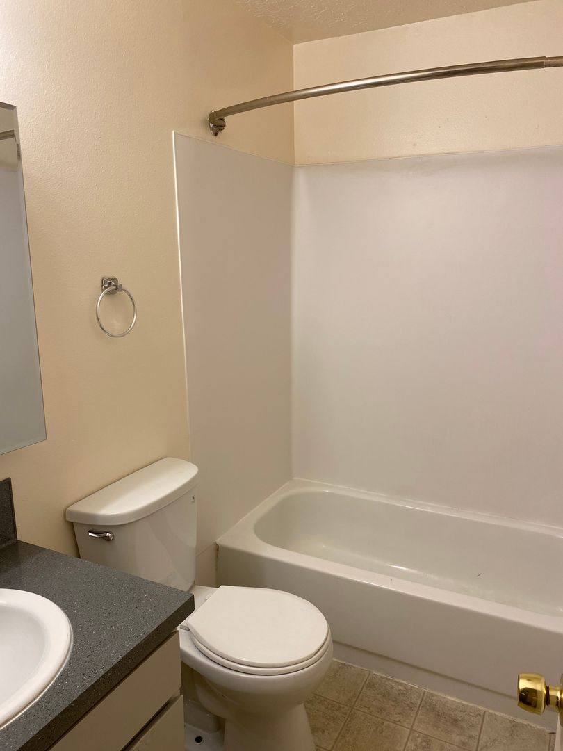 Apartment for rent at 1038 NE 21st St, Hillsboro, OR 97124