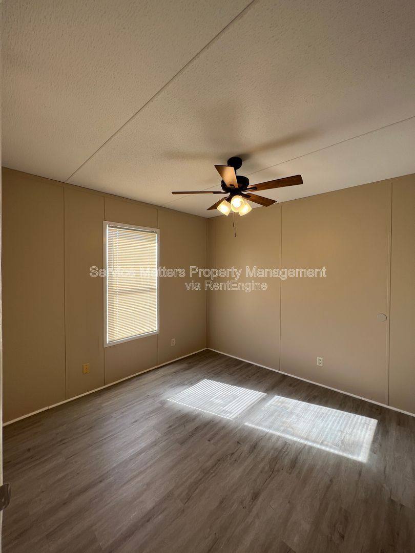 House for rent at 4825 Douglas Dr, Milton, FL 32583