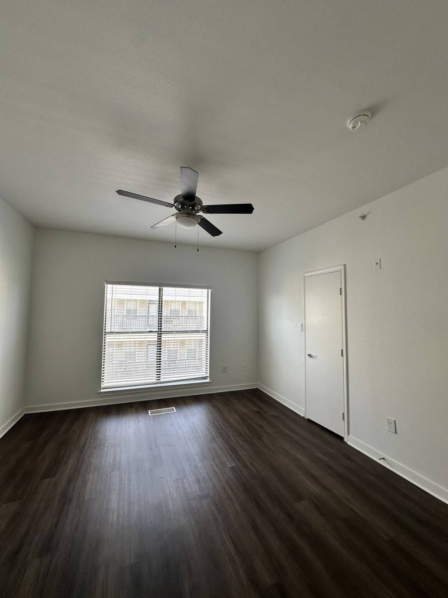 Apartment for rent at 6740 Davidson St #11, The Colony, TX 75056
