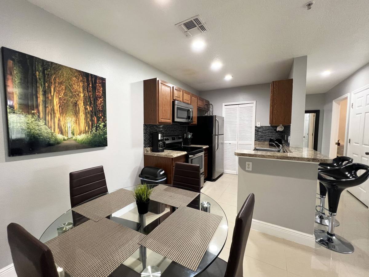Apartment for rent at 4324 S Kirkman Rd, Orlando, FL 32811