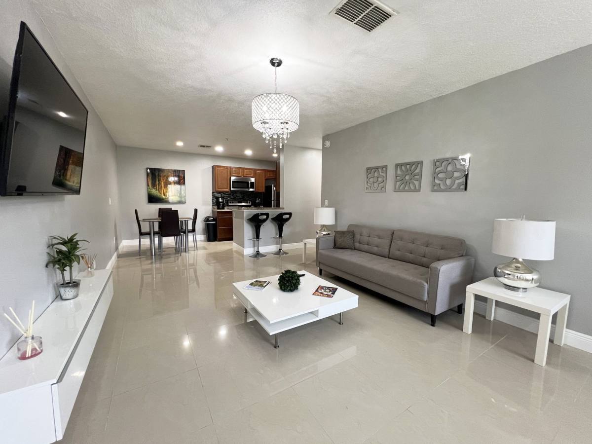 Apartment for rent at 4324 S Kirkman Rd, Orlando, FL 32811