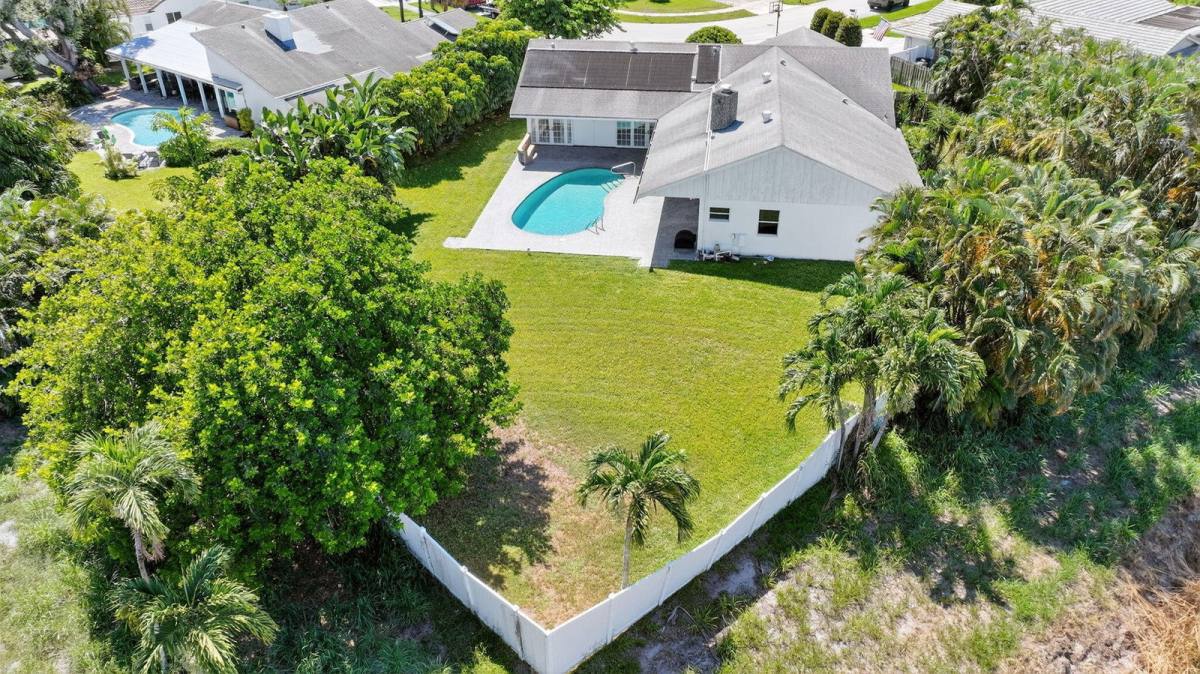 House for rent at 1599 NW 14th Ave, Boca Raton, FL 33486