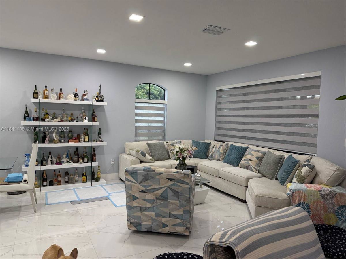 Townhouse for rent at 11300 SW 236 Lane, Homestead, FL 33032