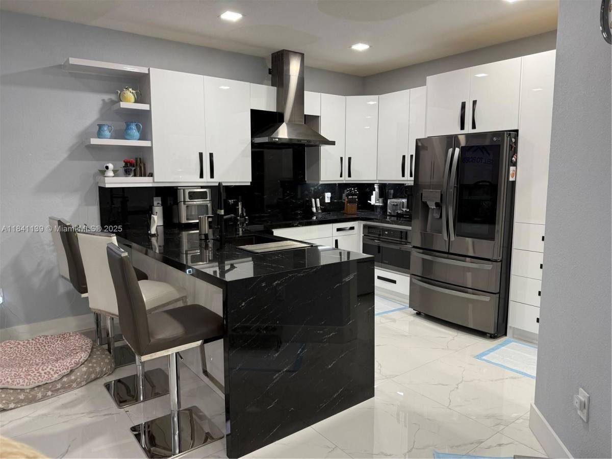 Townhouse for rent at 11300 SW 236 Lane, Homestead, FL 33032