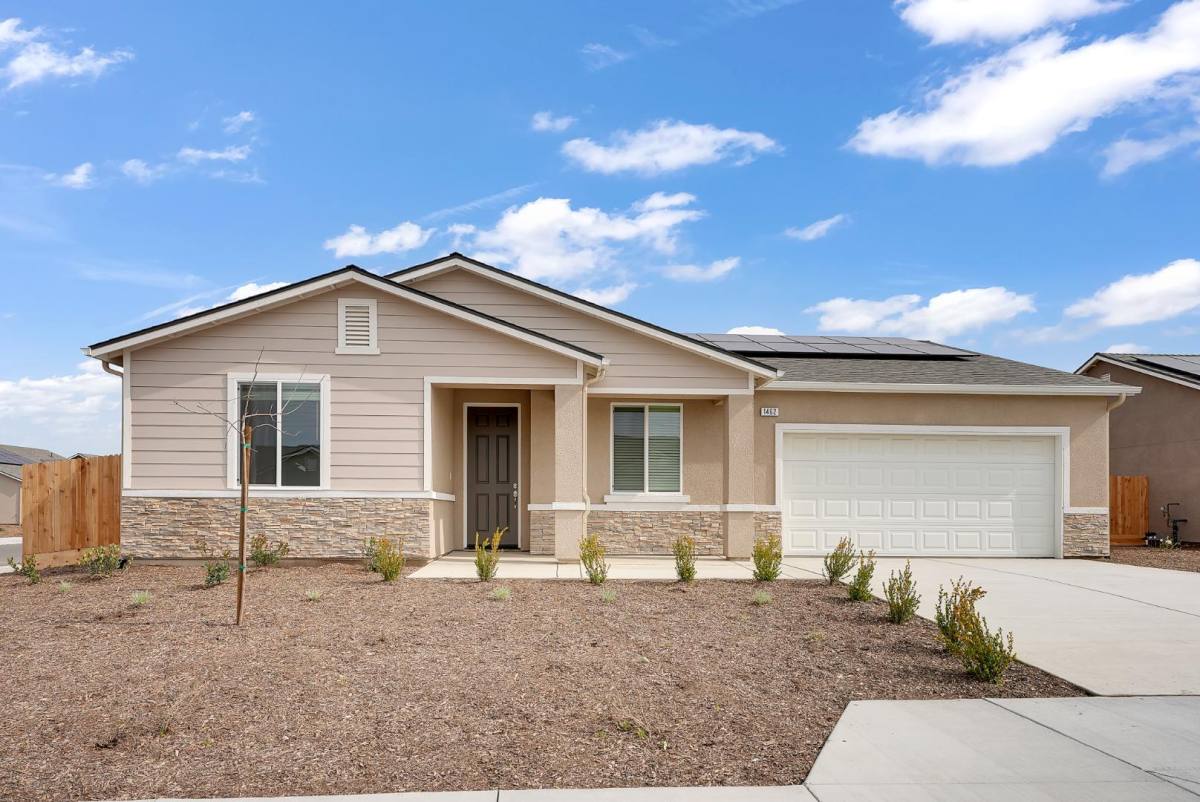 House for rent at 2367 Wagon Wheel Ave #40-2367, Tulare, CA 93274
