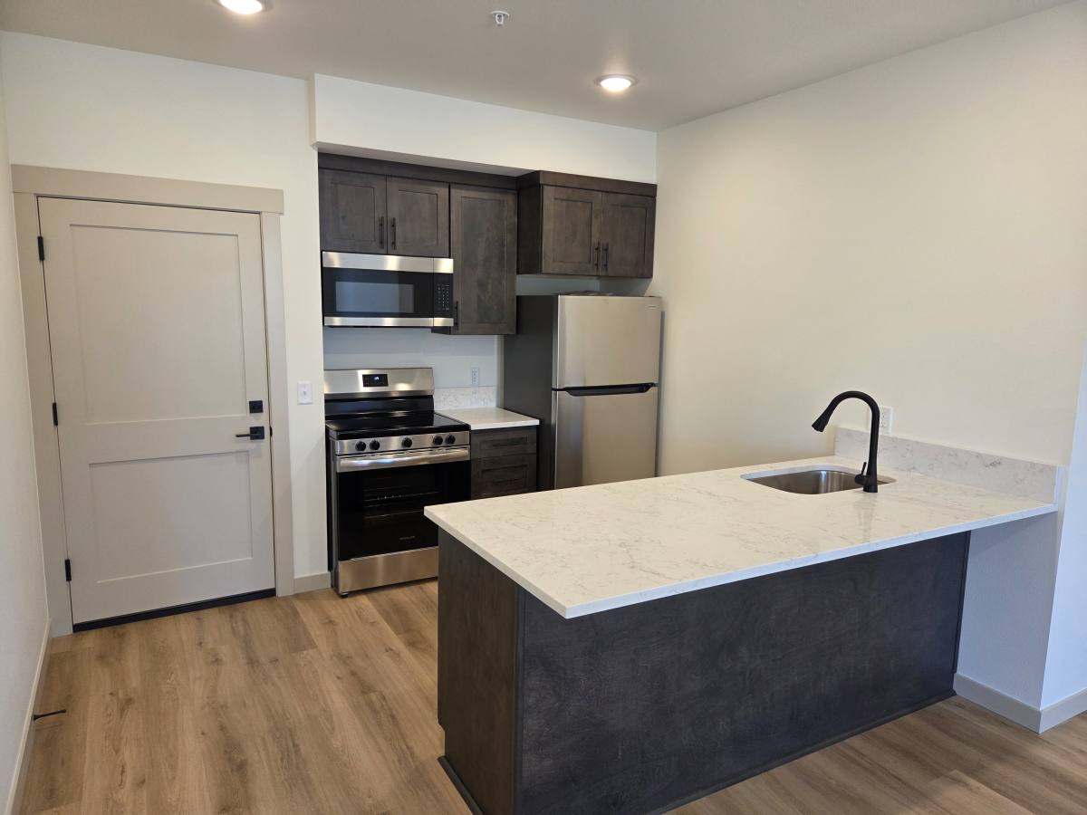 Apartment for rent at 120 E St, Independence, OR 97351