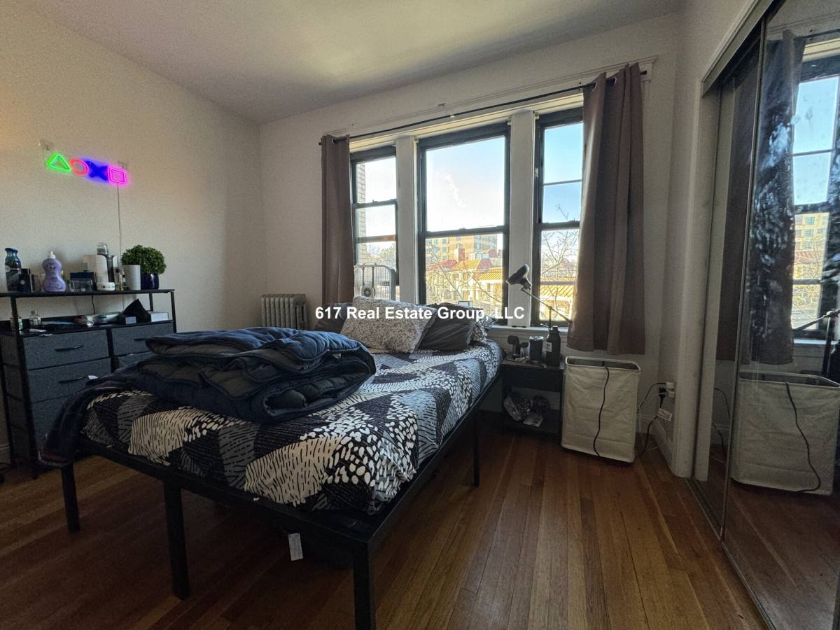 Apartment for rent at 33 Egremont St #3L, Brighton, MA 02135