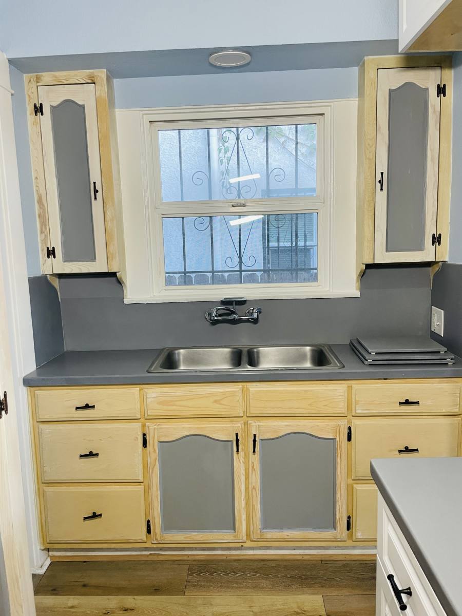 Townhouse for rent at 1712 E 8th St, Long Beach, CA 90813