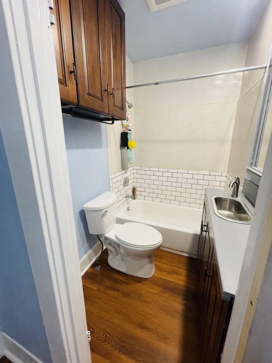 Townhouse for rent at 1712 E 8th St, Long Beach, CA 90813