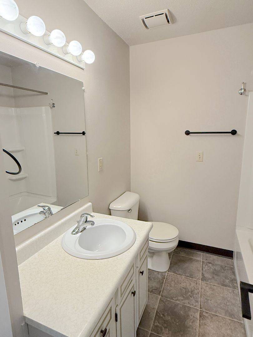 Apartment for rent at 301 W 18th St, Sioux Falls, SD 57105