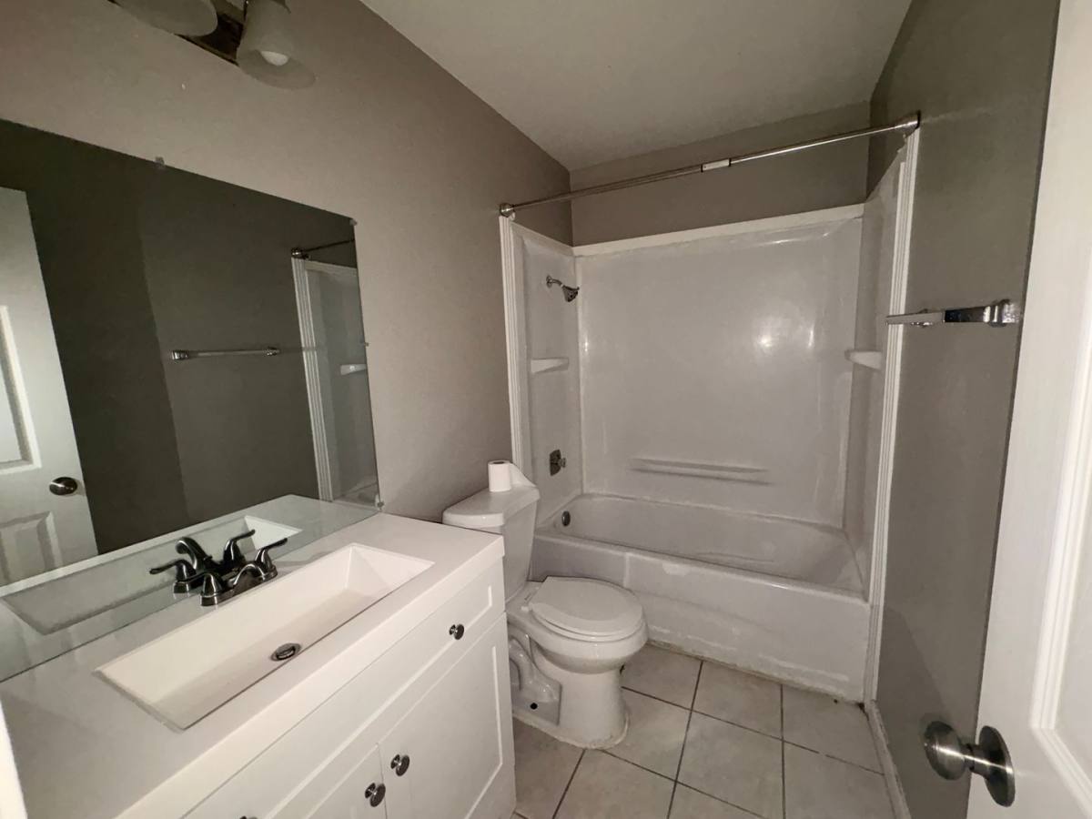 Apartment for rent at 24238 Postal Ave #6, Moreno Valley, CA 92553