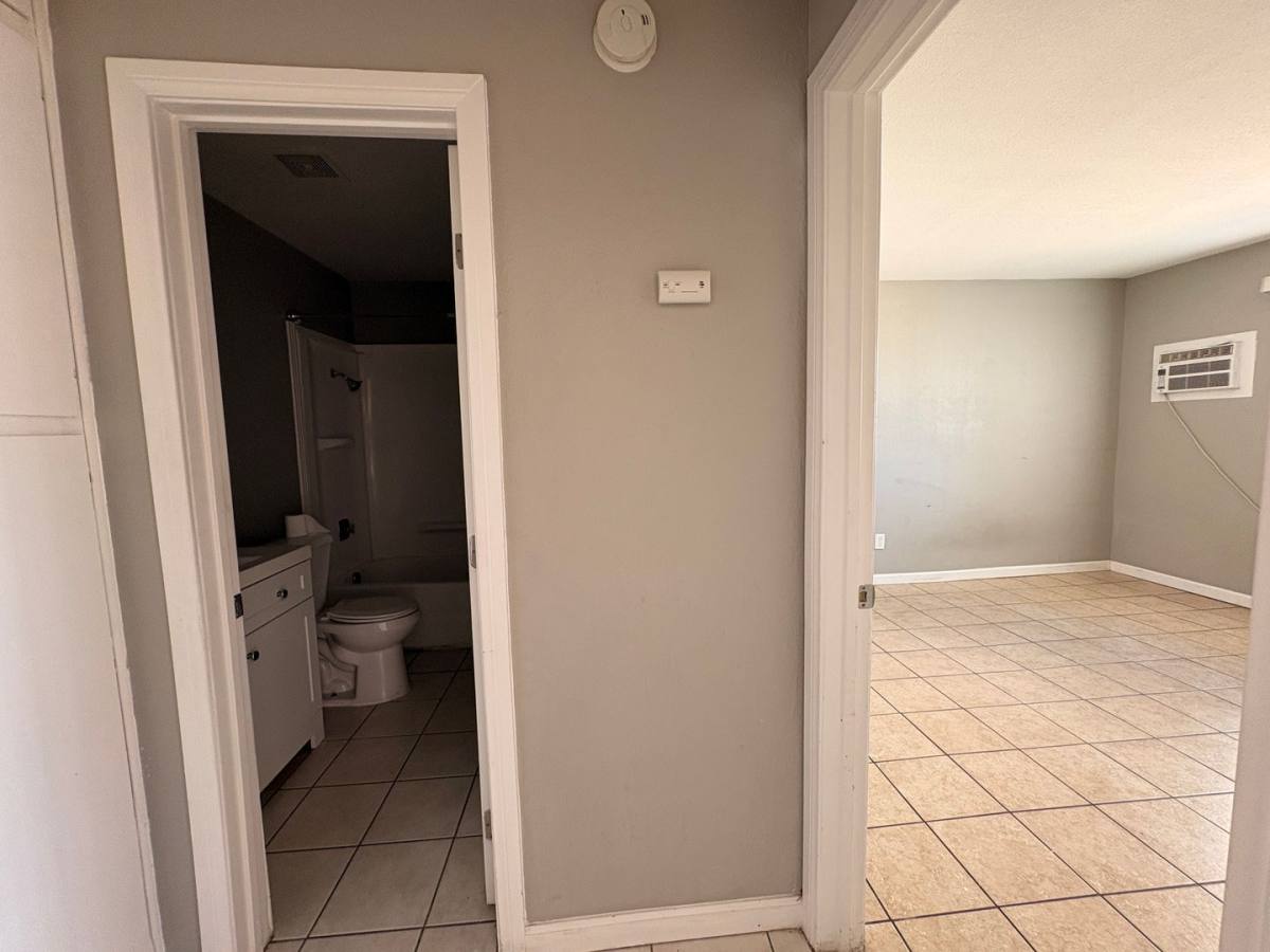 Apartment for rent at 24238 Postal Ave #6, Moreno Valley, CA 92553