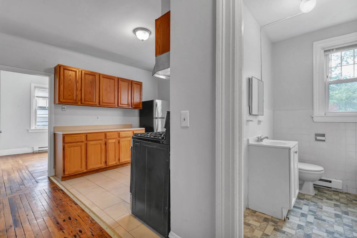 Apartment for rent at 608-612 George St, New Haven, CT 06511