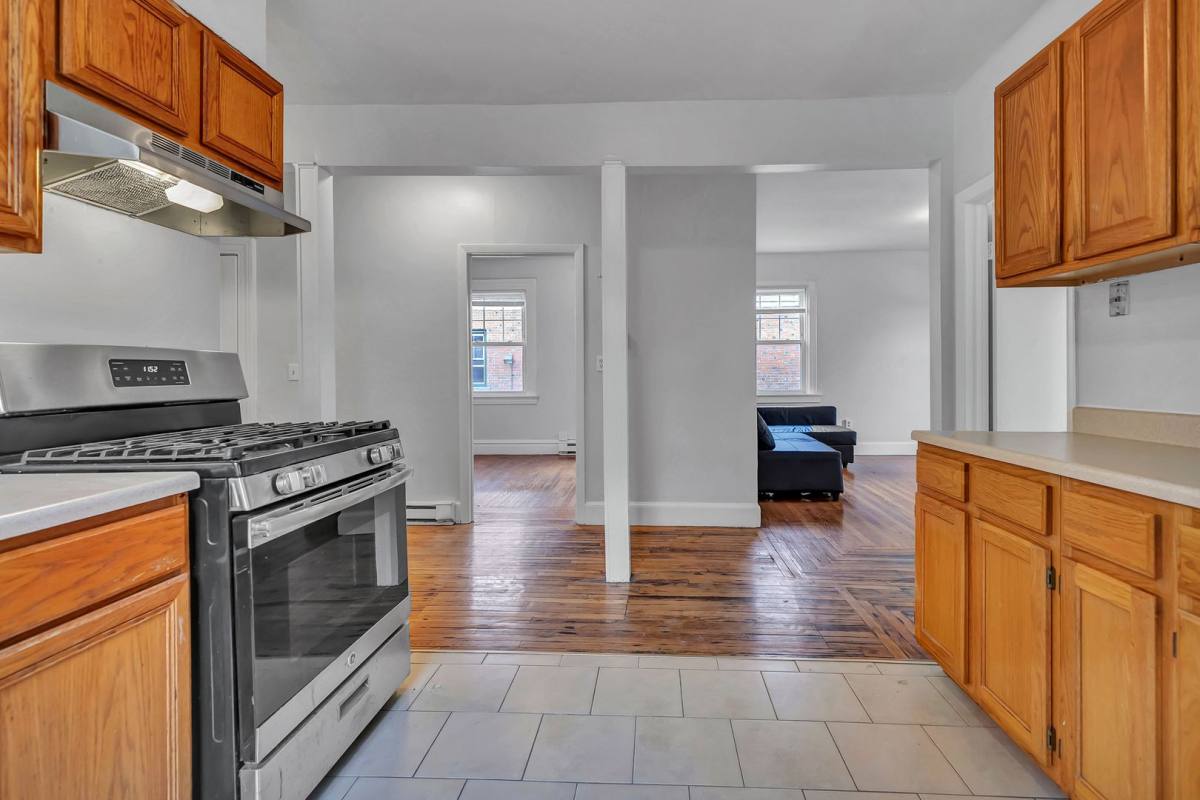 Apartment for rent at 608-612 George St, New Haven, CT 06511