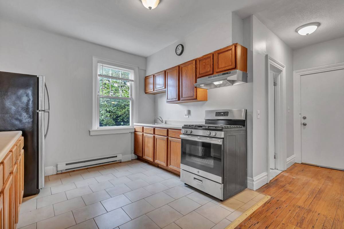 Apartment for rent at 608-612 George St, New Haven, CT 06511