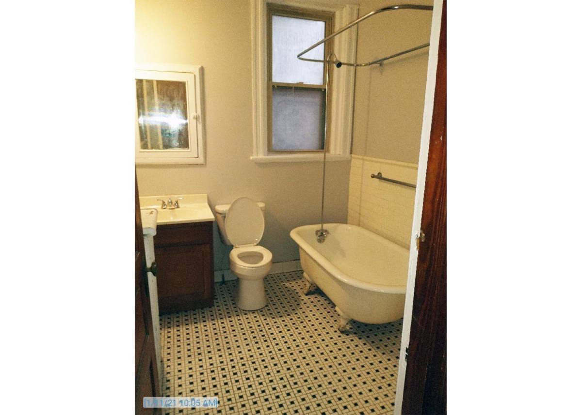 Apartment for rent at 3227 Jefferson Ave, Cincinnati, OH 45220