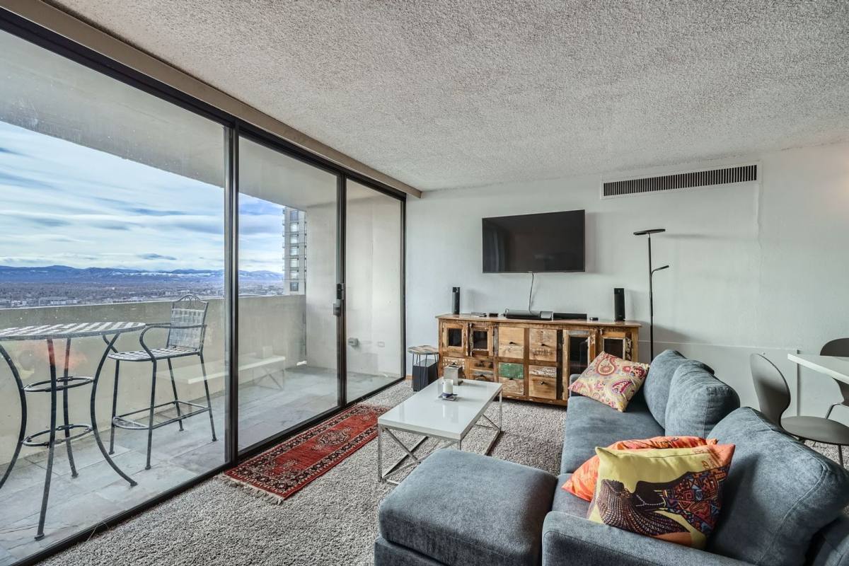 Apartment for rent at 1020 15th St, Denver, CO 80202