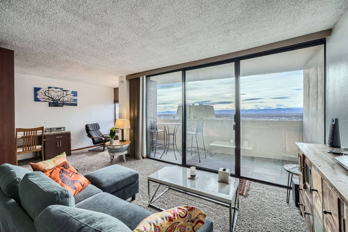 Apartment for rent at 1020 15th St, Denver, CO 80202