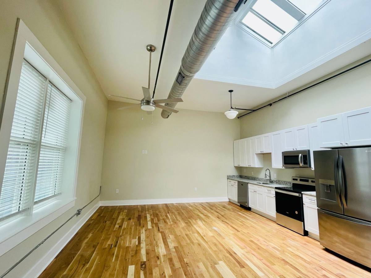 Apartment for rent at 121-129 S Main St, Madison, GA 30650