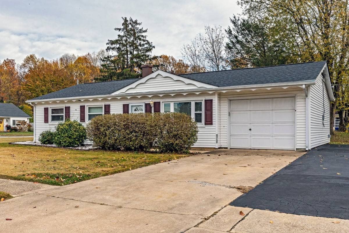 House for rent at 135 Garrett Rd, Newark, DE 19713