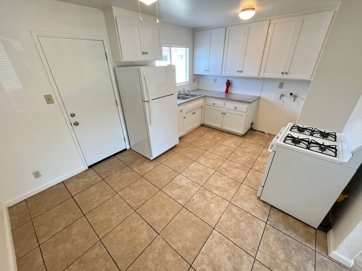 Apartment for rent at 408 N M St, Lompoc, CA 93436