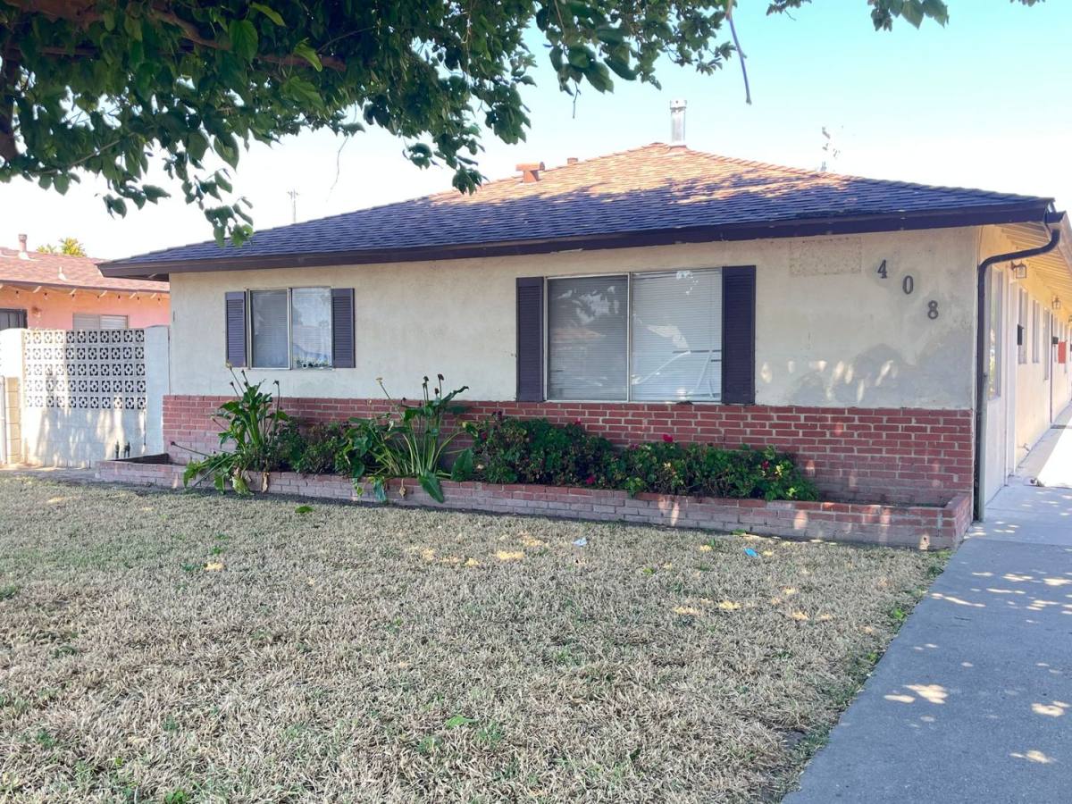 Apartment for rent at 408 N M St, Lompoc, CA 93436