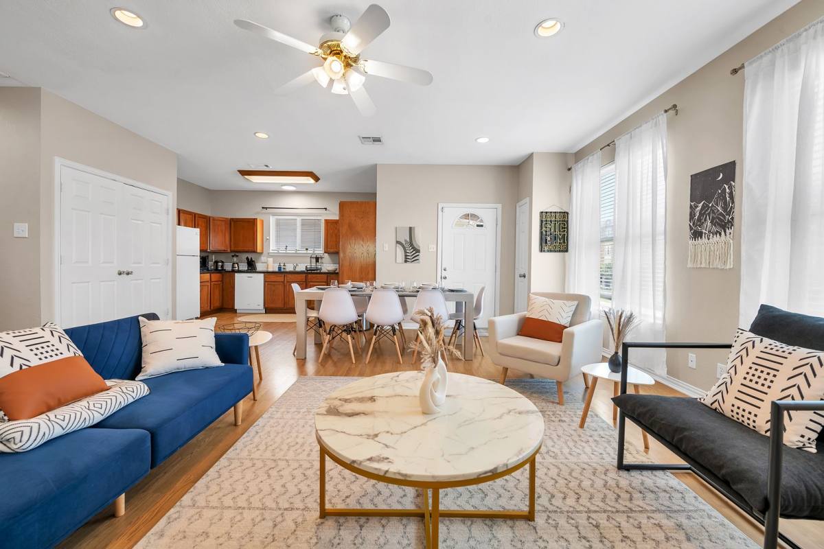 Apartment for rent at 1425 James Ave, Waco, TX 76706