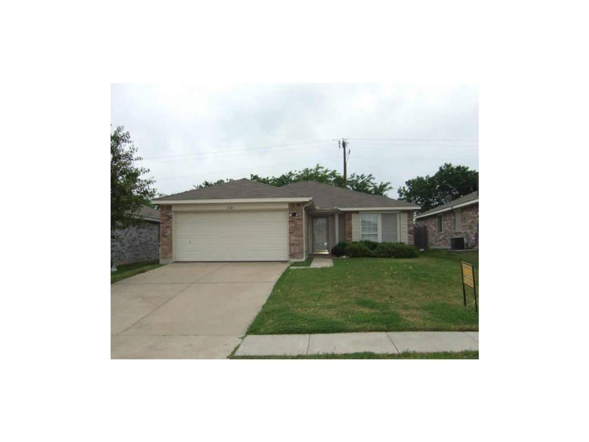House for rent at 1123 Singletree Dr, Forney, TX 75126