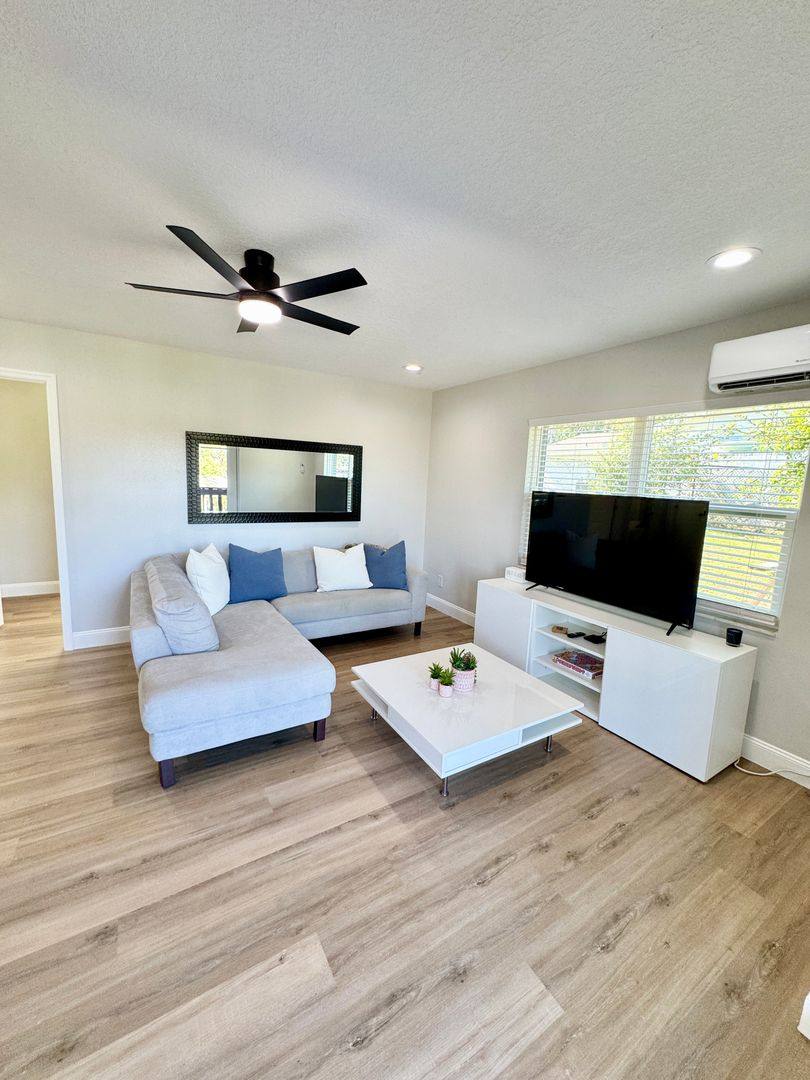 Apartment for rent at 439 Carroll St, Clermont, FL 34711
