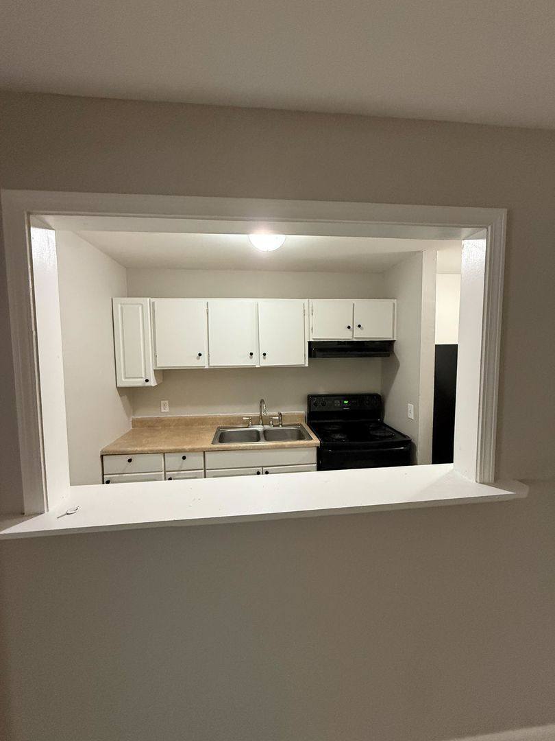 Apartment for rent at 3700-3706 Flint St, Greensboro, NC 27405