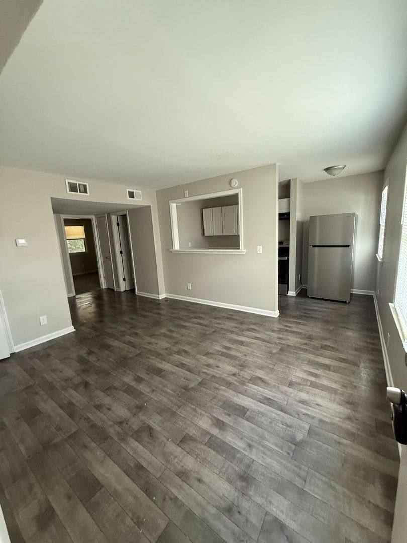 Apartment for rent at 3700-3706 Flint St, Greensboro, NC 27405