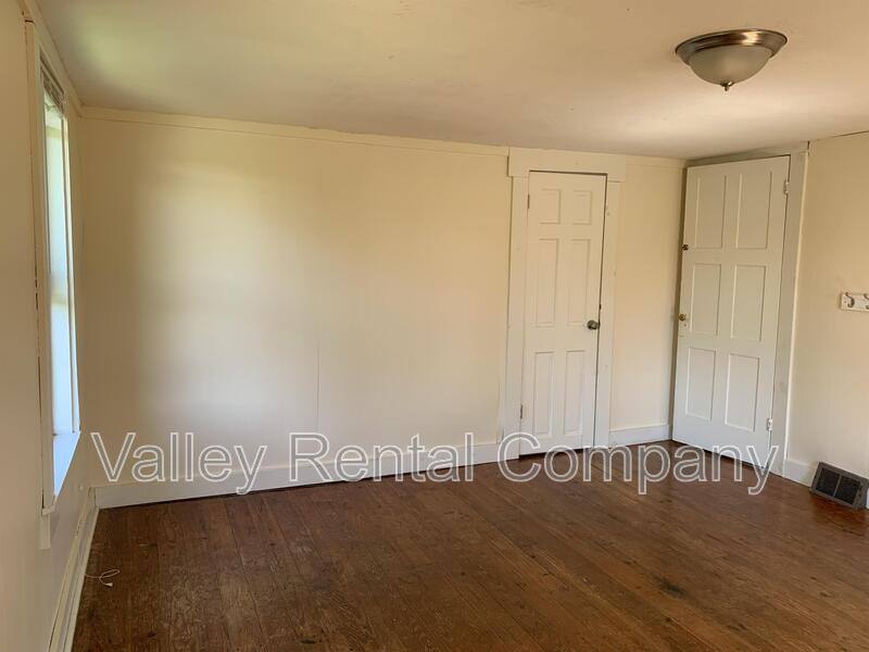 Apartment for rent at 46 Old Amherst Rd #1, Sunderland, MA 01375