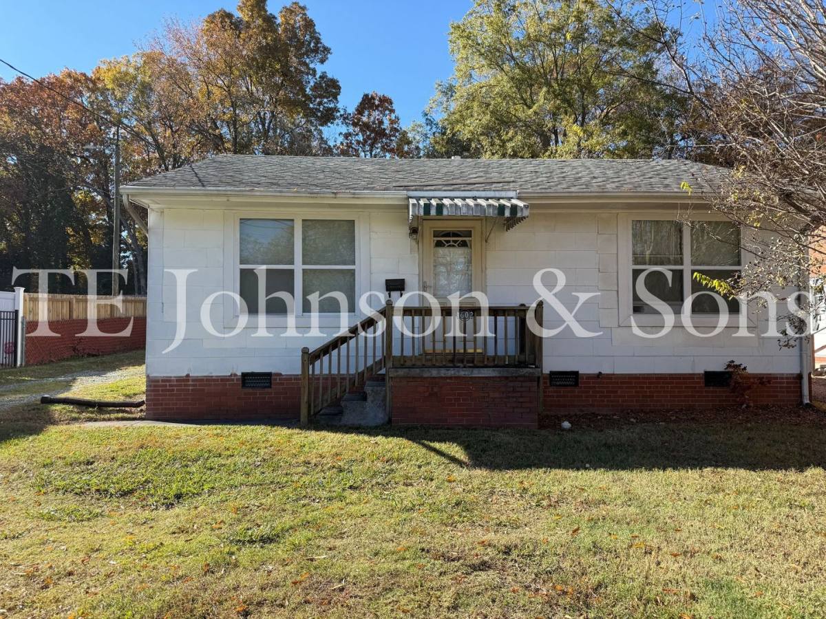 House for rent at 1602 Willow Rd, Greensboro, NC 27401